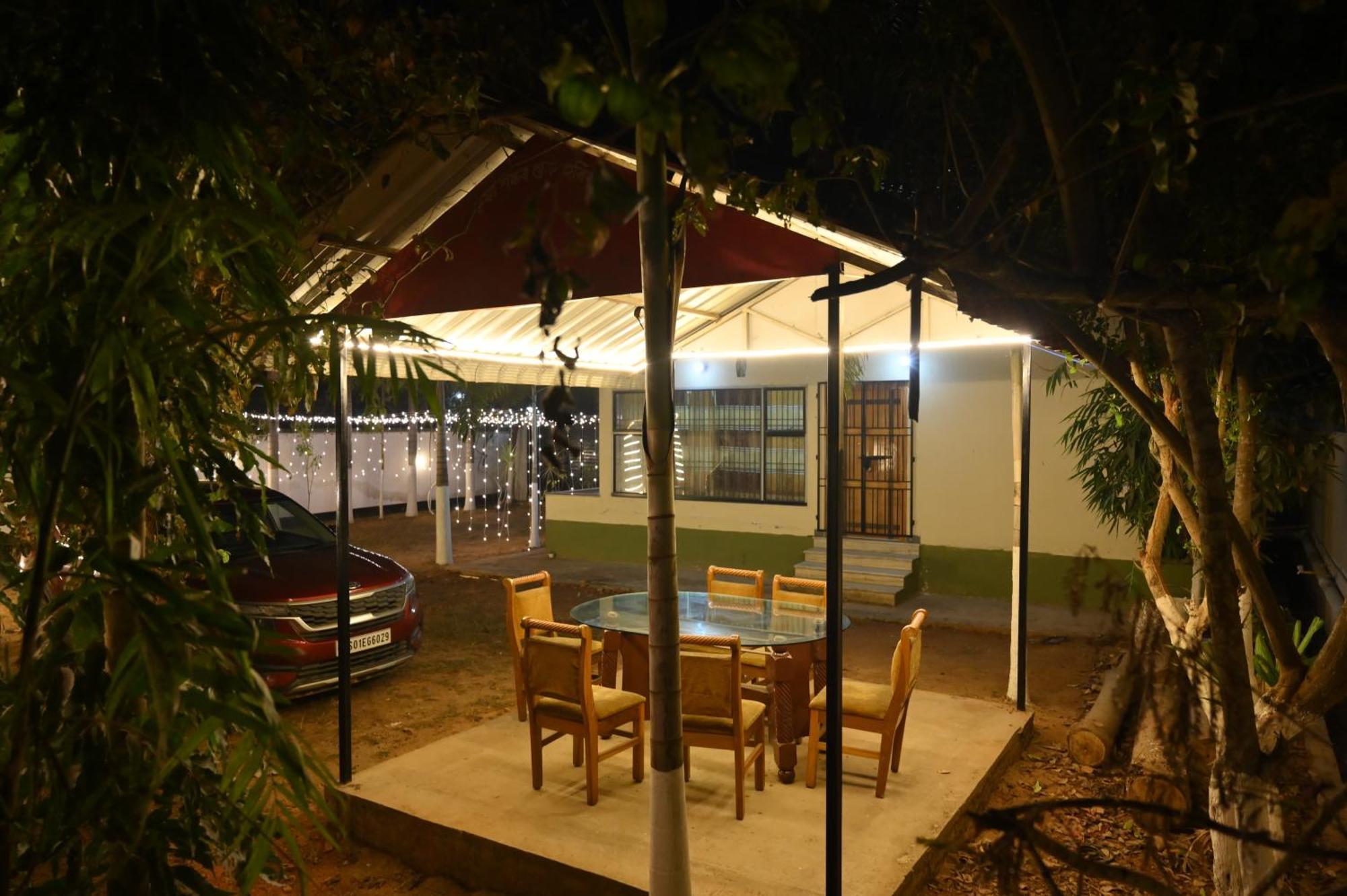 The Q3 Inn Guwahati Exterior photo